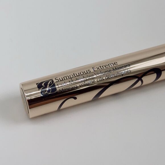 Estee Lauder Sumptuous Extreme Lash Multiplying Mascara Extreme Black Full Size - Picture 3 of 8